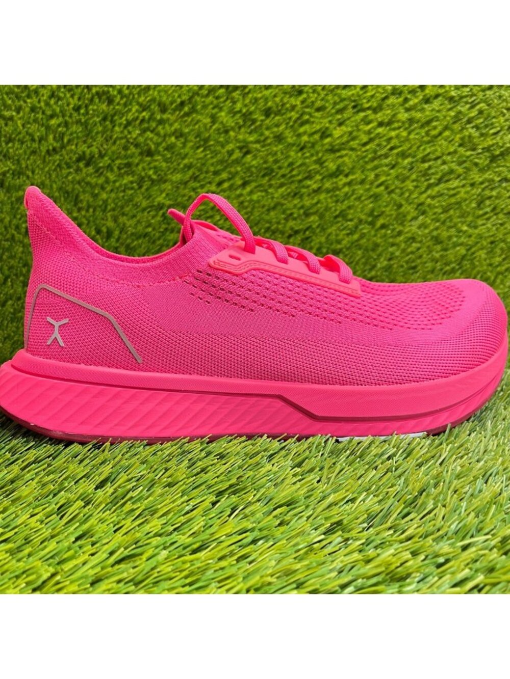 Flux Footwear Adapt Runner Neon Pink Mens Size 10 Athletic Knit Shoes Sneakers